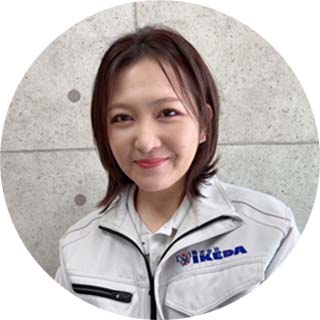 中村　里枝